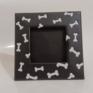 Black and White Pet Dog Bone Frame